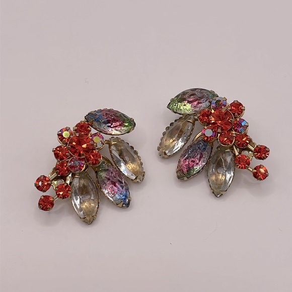 VINTAGE Crystal Flower Brooch and Clip-on Earring Set - Picture 7 of 8